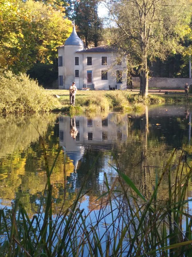 Lodge Hotel De Sommedieue Verdun 外观 照片