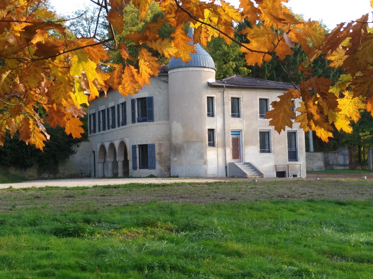 Lodge Hotel De Sommedieue Verdun 外观 照片
